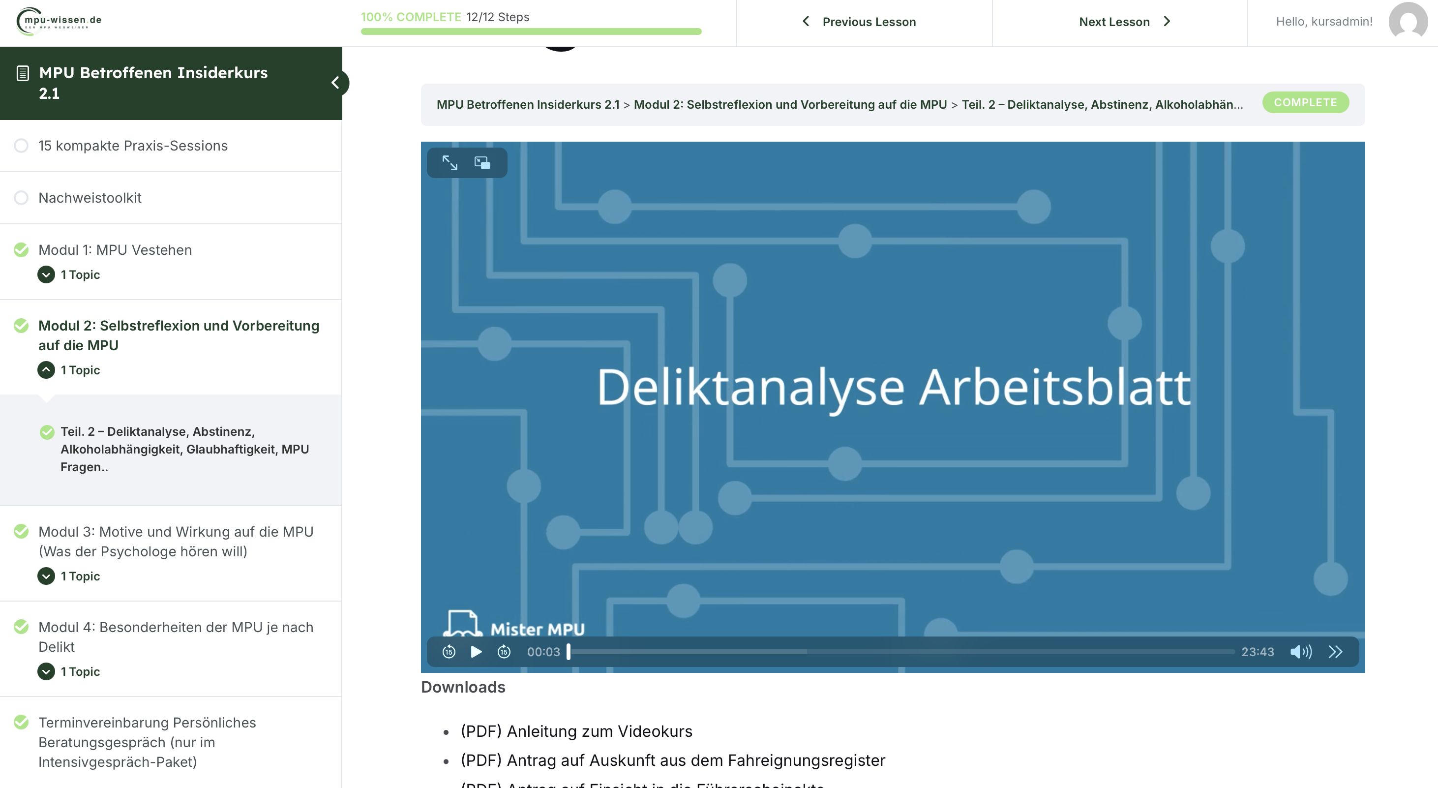 Dashboard mit Fortschrittsanzeige und Modulstatus